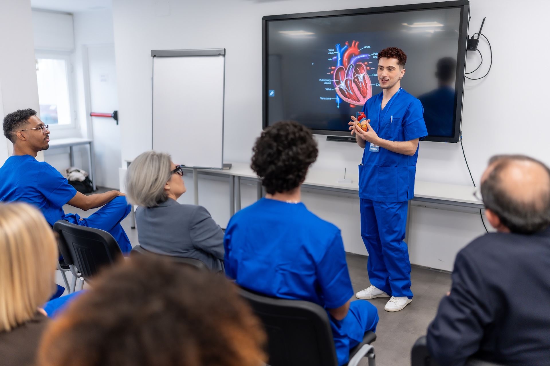 Formación médica en un aula hospitalaria
